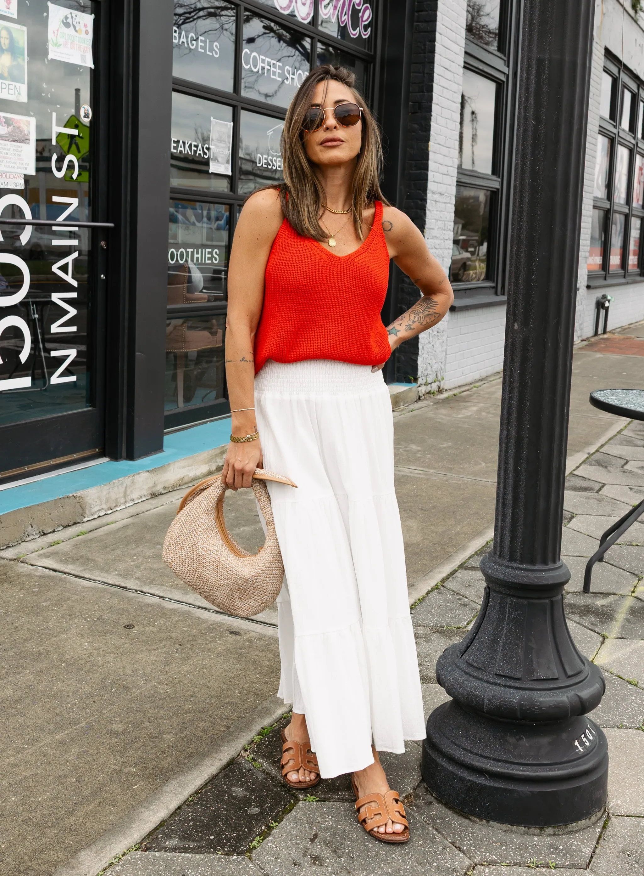 Delta V-Neck Tank