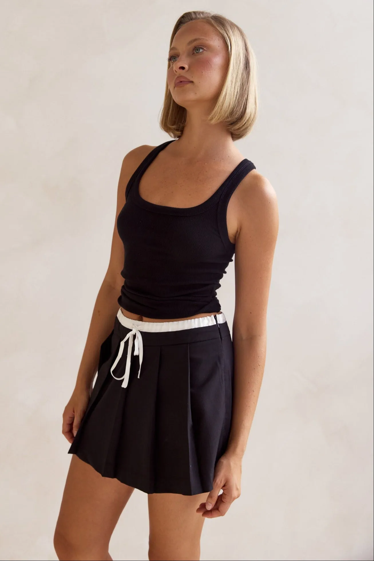 Jacqueline Mini Skort (Black)