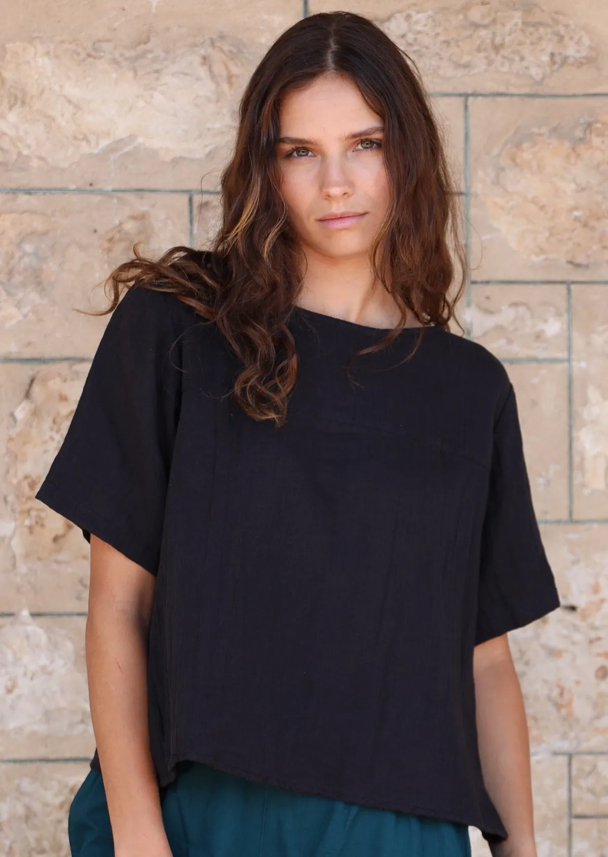 Neesha Top Black