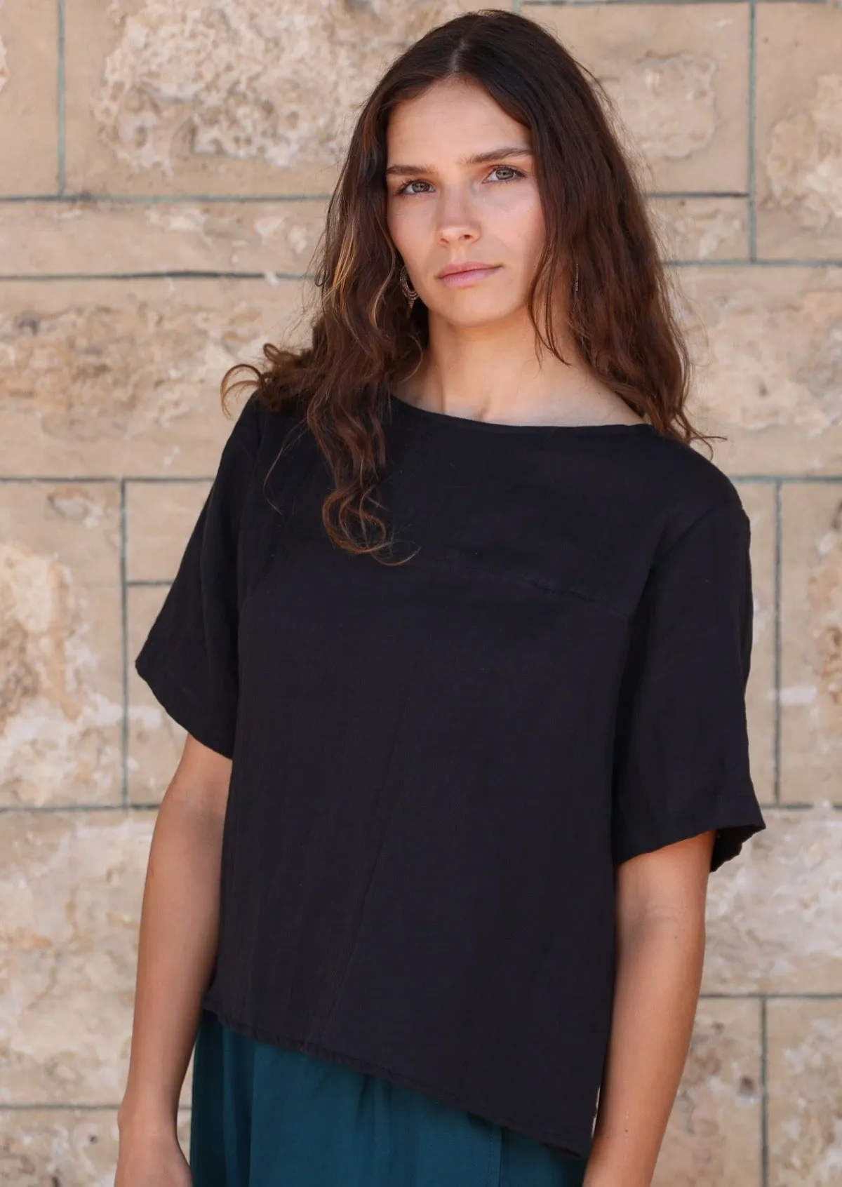 Neesha Top Black