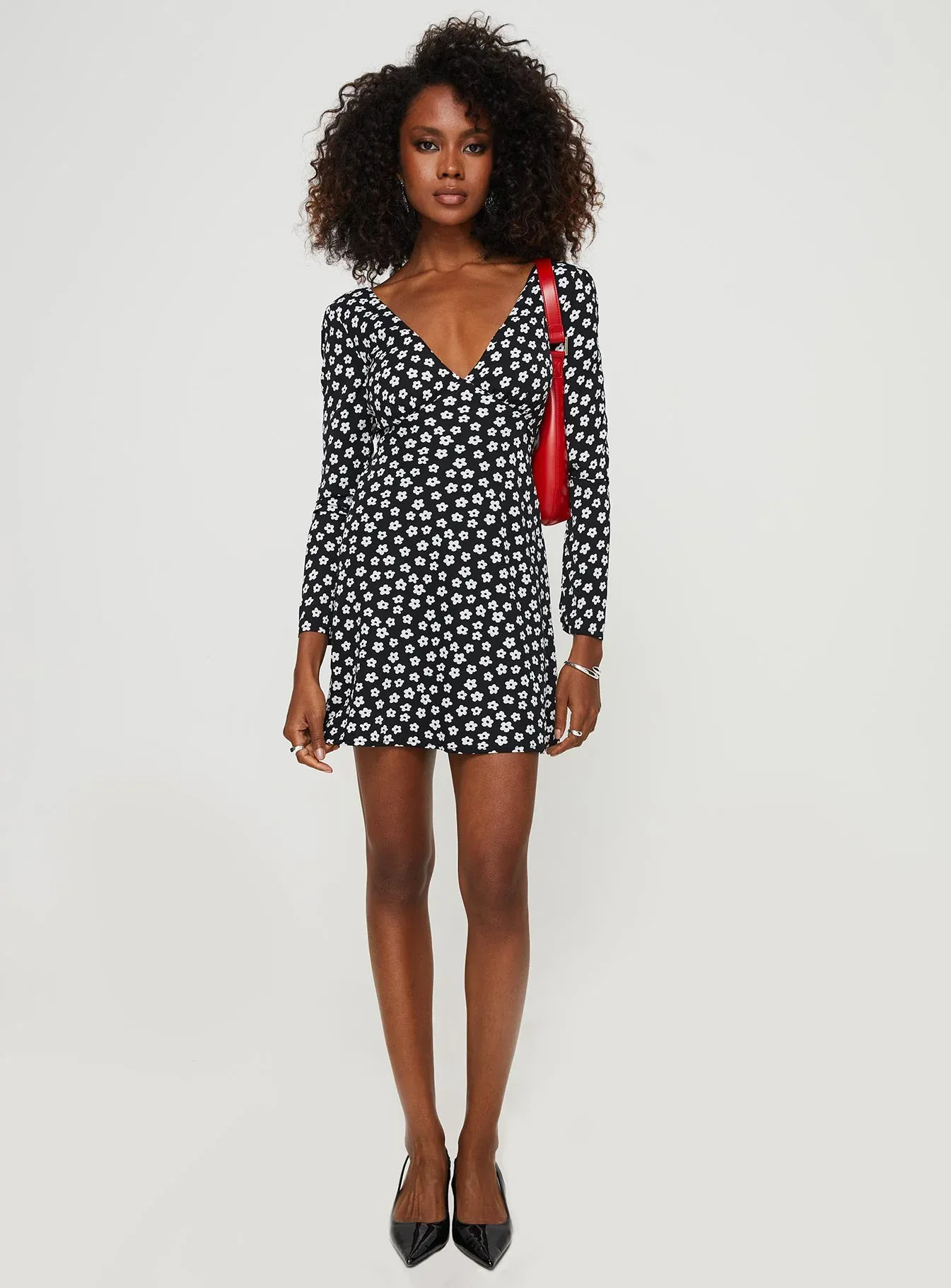 Nellie Long Sleeve Mini Dress Black / White Floral