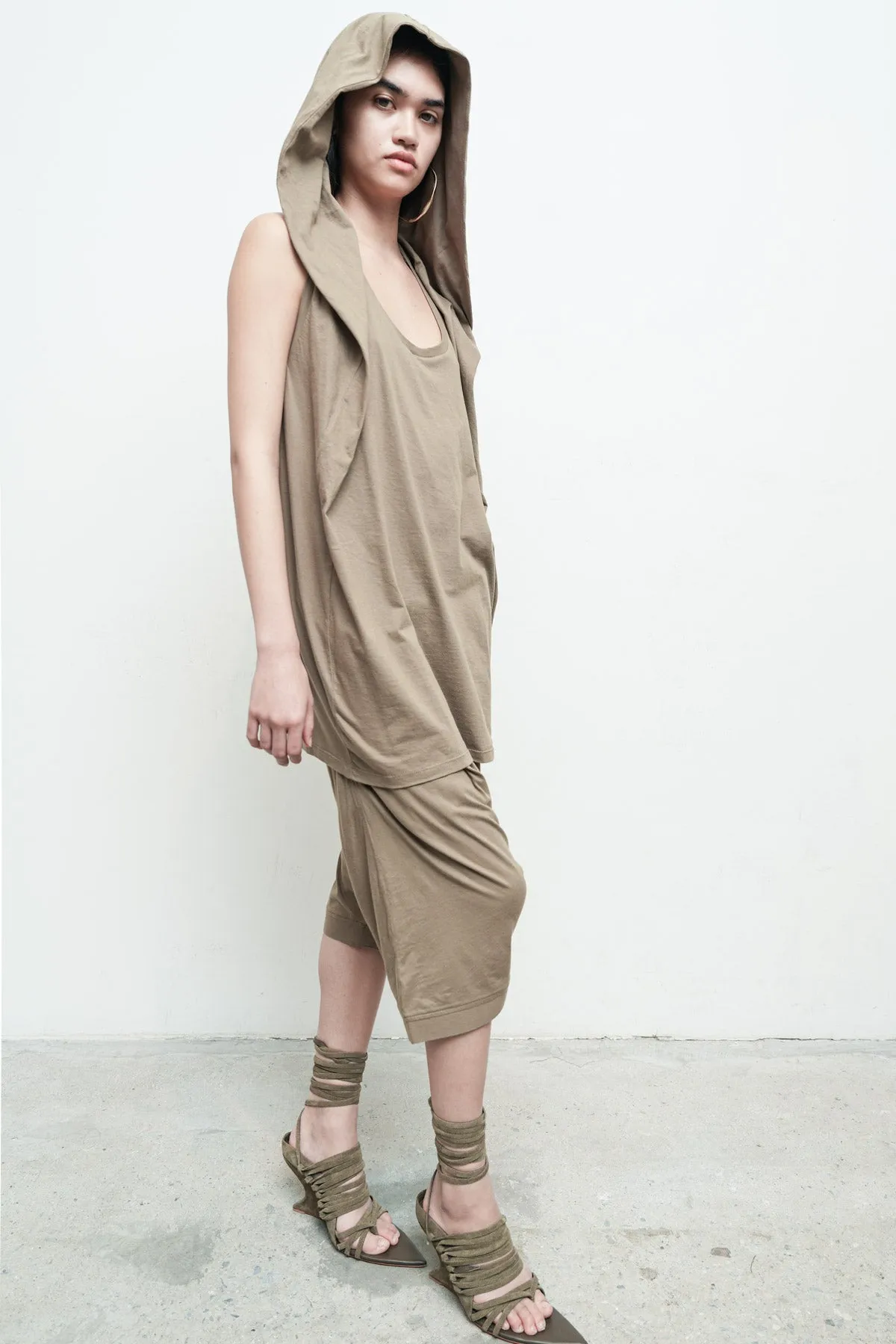 Thea Tank