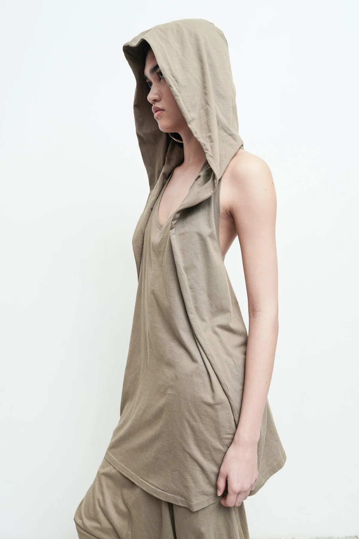 Thea Tank