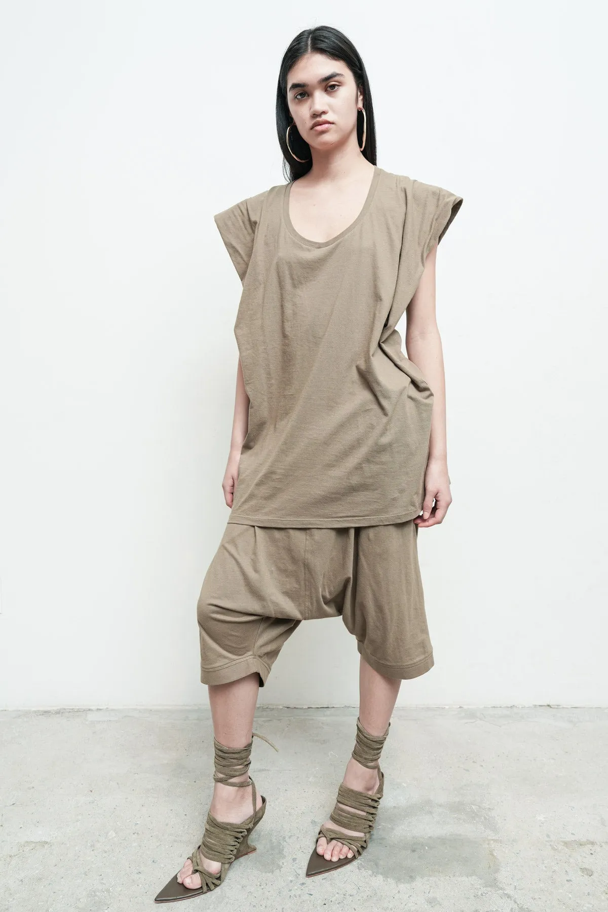 Thea Tank