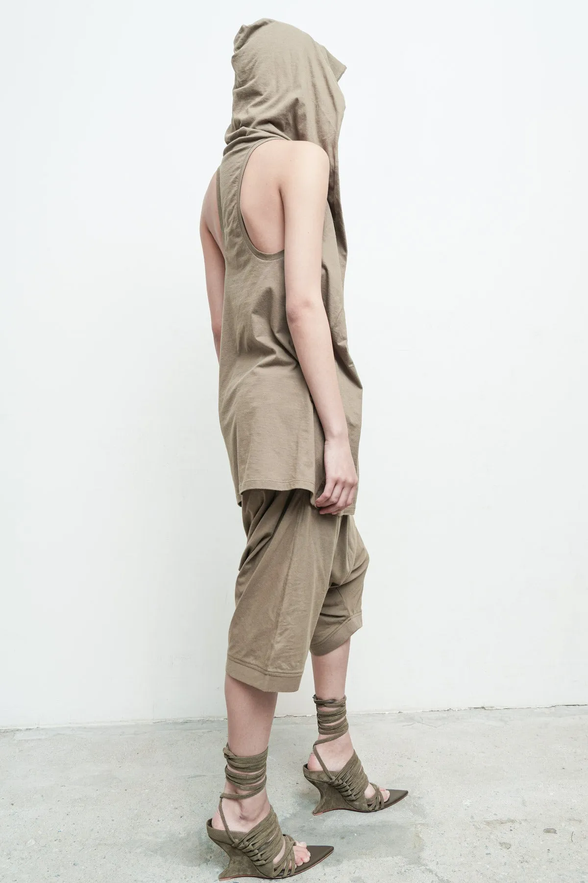 Thea Tank