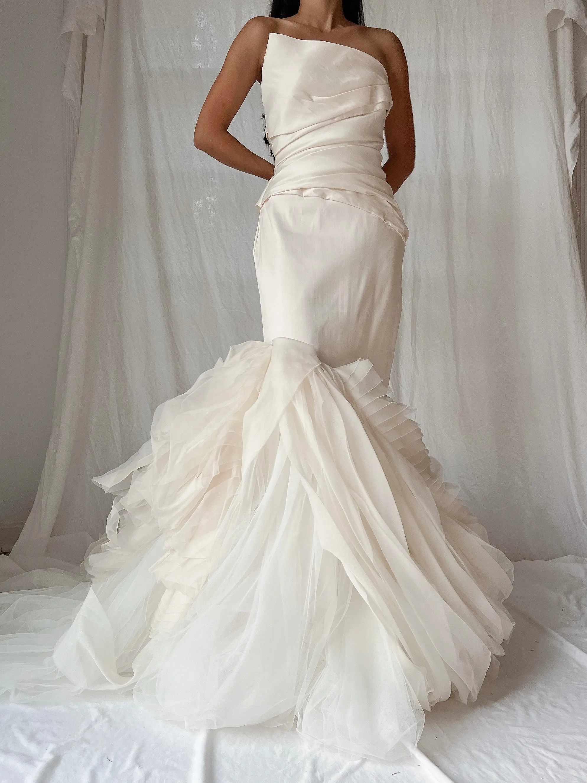 Vintage Vera Wang Dress with Asymmetrical Bodice - M