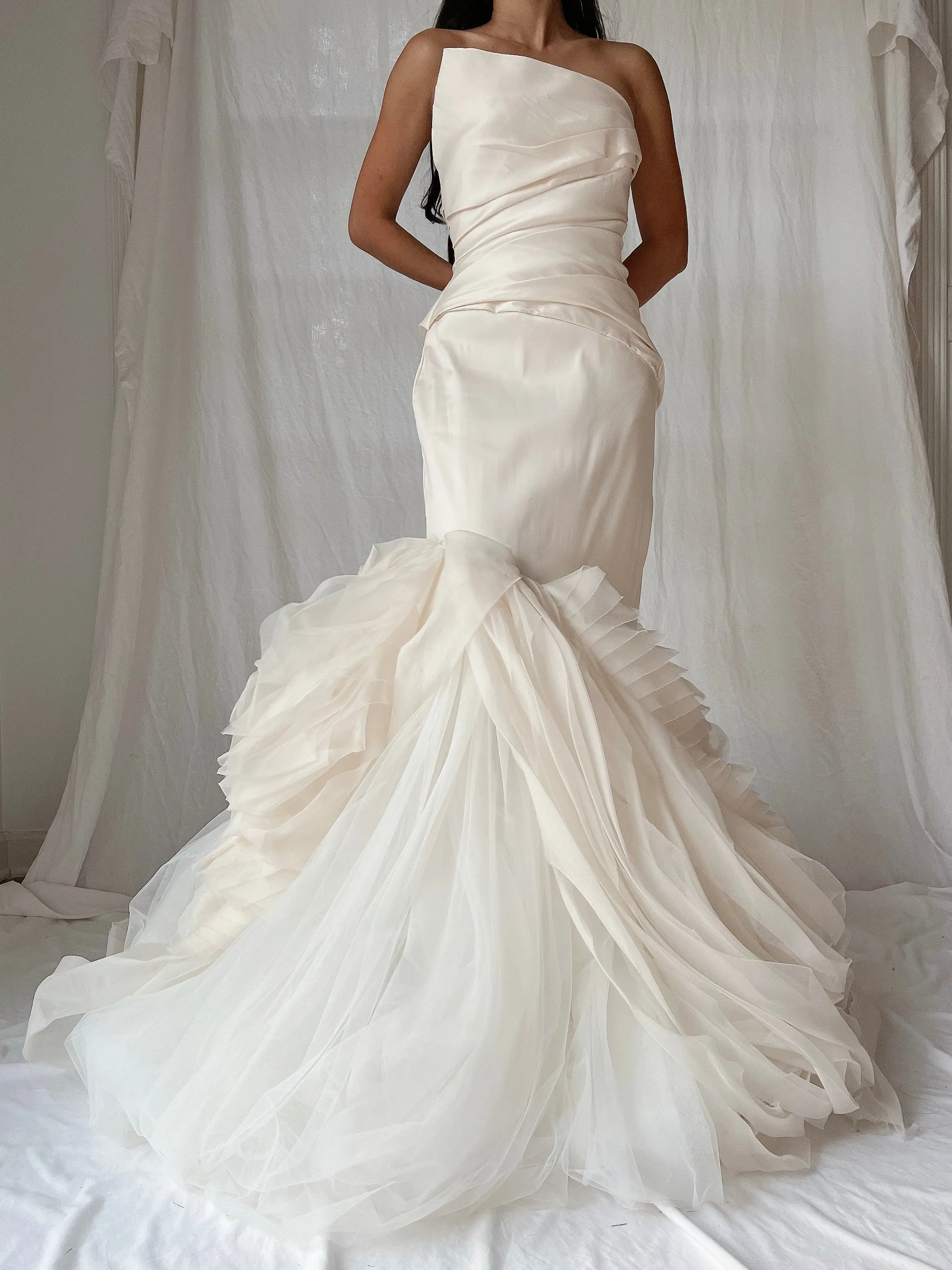 Vintage Vera Wang Dress with Asymmetrical Bodice - M