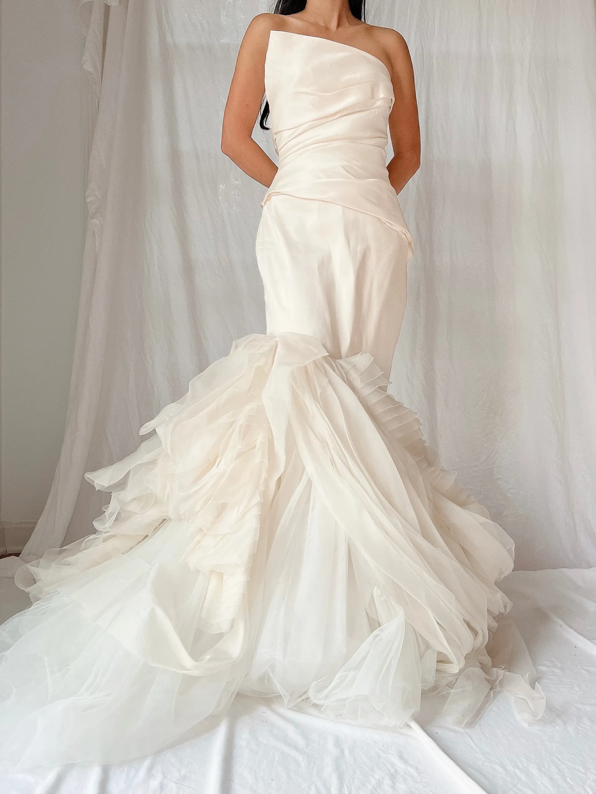 Vintage Vera Wang Dress with Asymmetrical Bodice - M